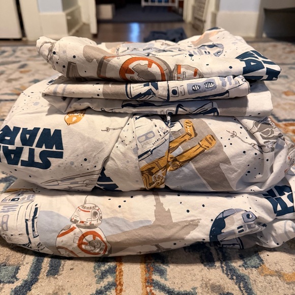 Full/queen star war sheet set and throw blanket pottery barn kids